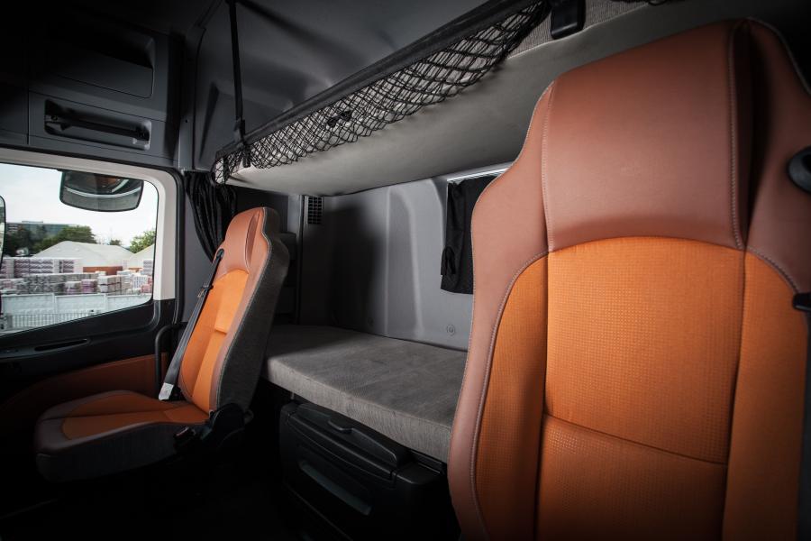 Интерьер Foton H5 2016 года  (фото 174 из 188)